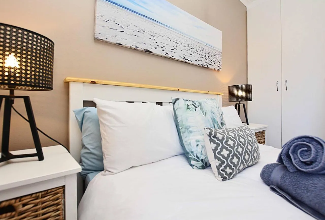 Apartamento Waves Bloubergstrand 0*,